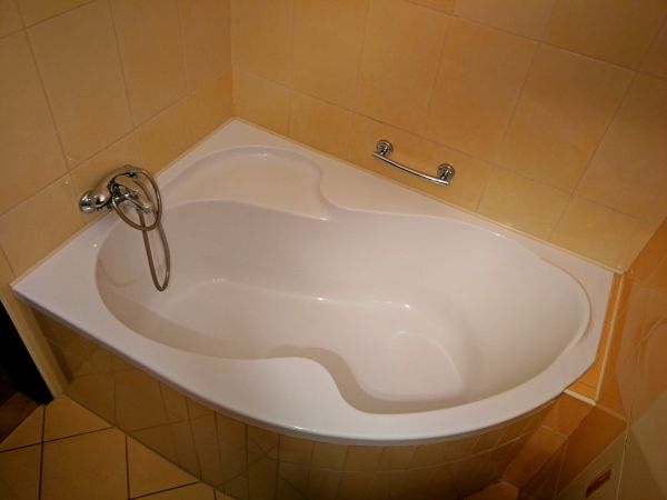 Tub Handrail Installation in San Luis Obispo